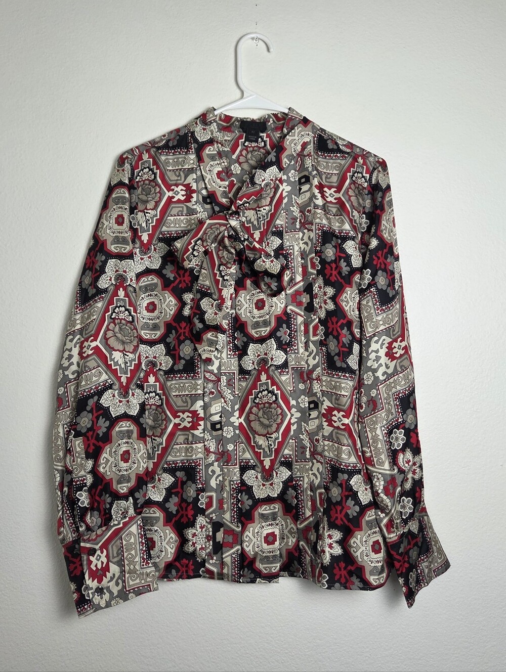 J. Crew Collection Black, Red, Cream Paisley Silk Blouse With Neck Tie Size 12